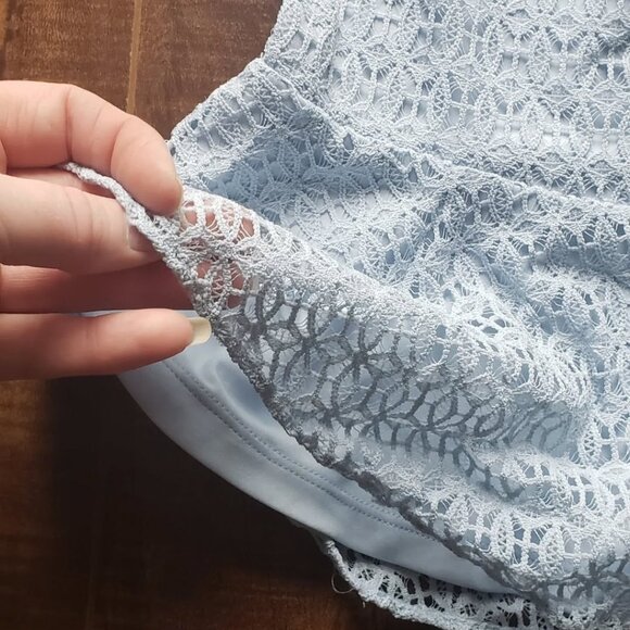 Beautiful baby blue lace dress by Guess. - Picture 7 of 11